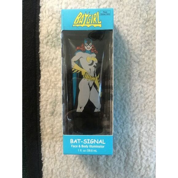 DC Comics Other - Gotham Batgirl Bat-Signal Face and Body Illuminator Limited Edition 1oz